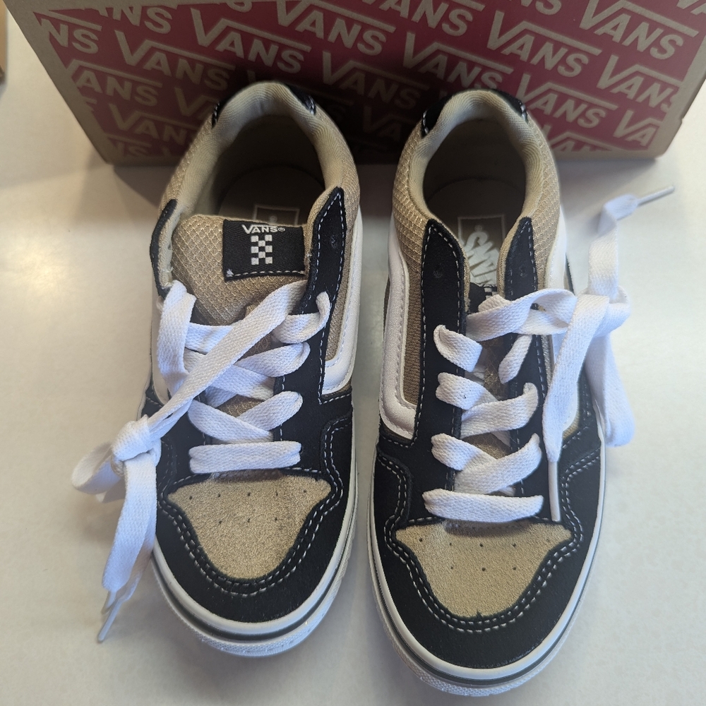Vans Tennis Shoes